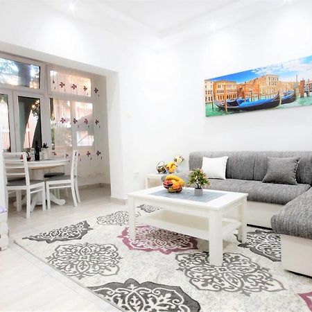 Kala Apartment Tivat Exterior foto